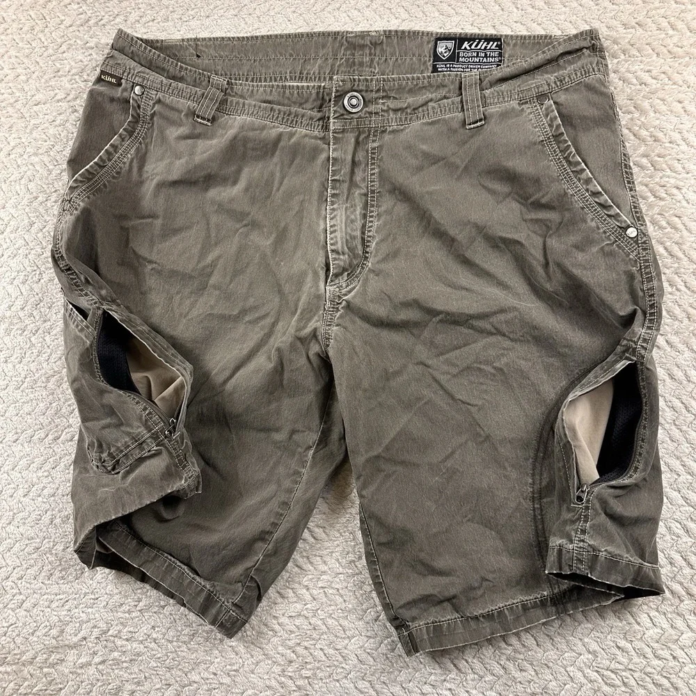 Kuhl Men's Vintage Patina Dye‎ Hiking Shorts Zip Cargo Pockets Size 36 Olive